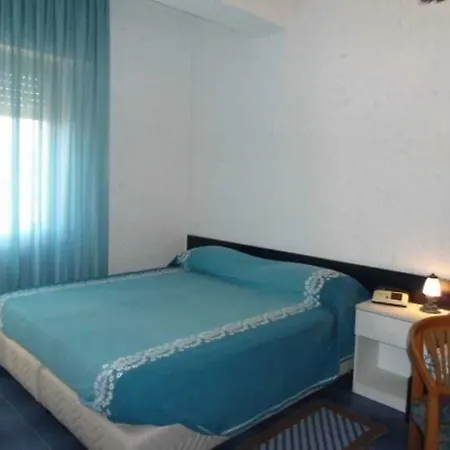 Hotel Il Pescatore מלון 3*